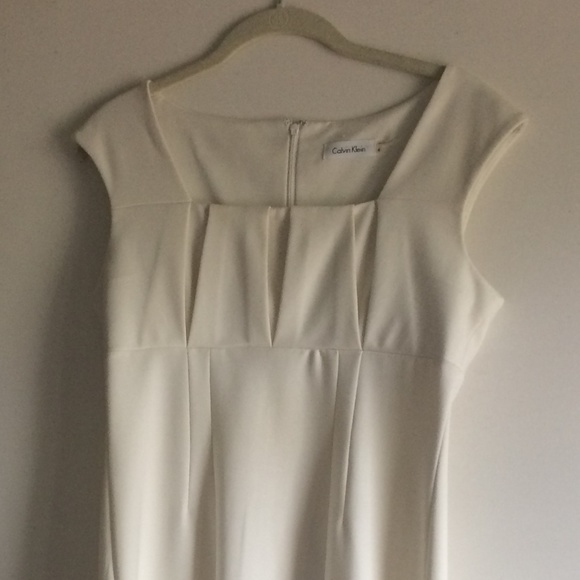 Calvin Klein white sleevless sheath dress - size 4 - Picture 1 of 3